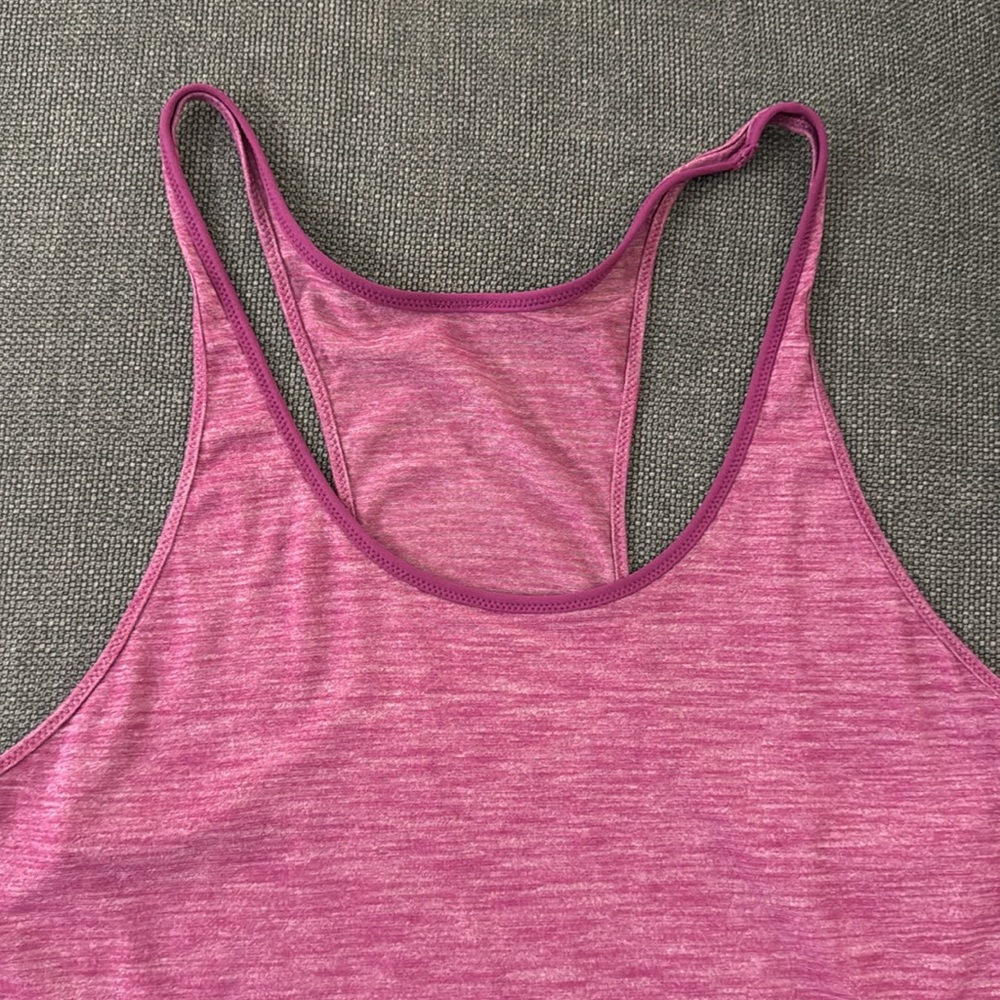 Lululemon Razorback Tank - Picture 2 of 5